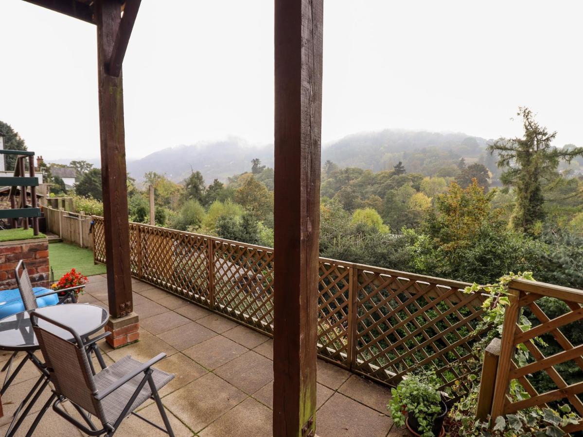 Villa Westoe Hideaway à Llangollen Extérieur photo