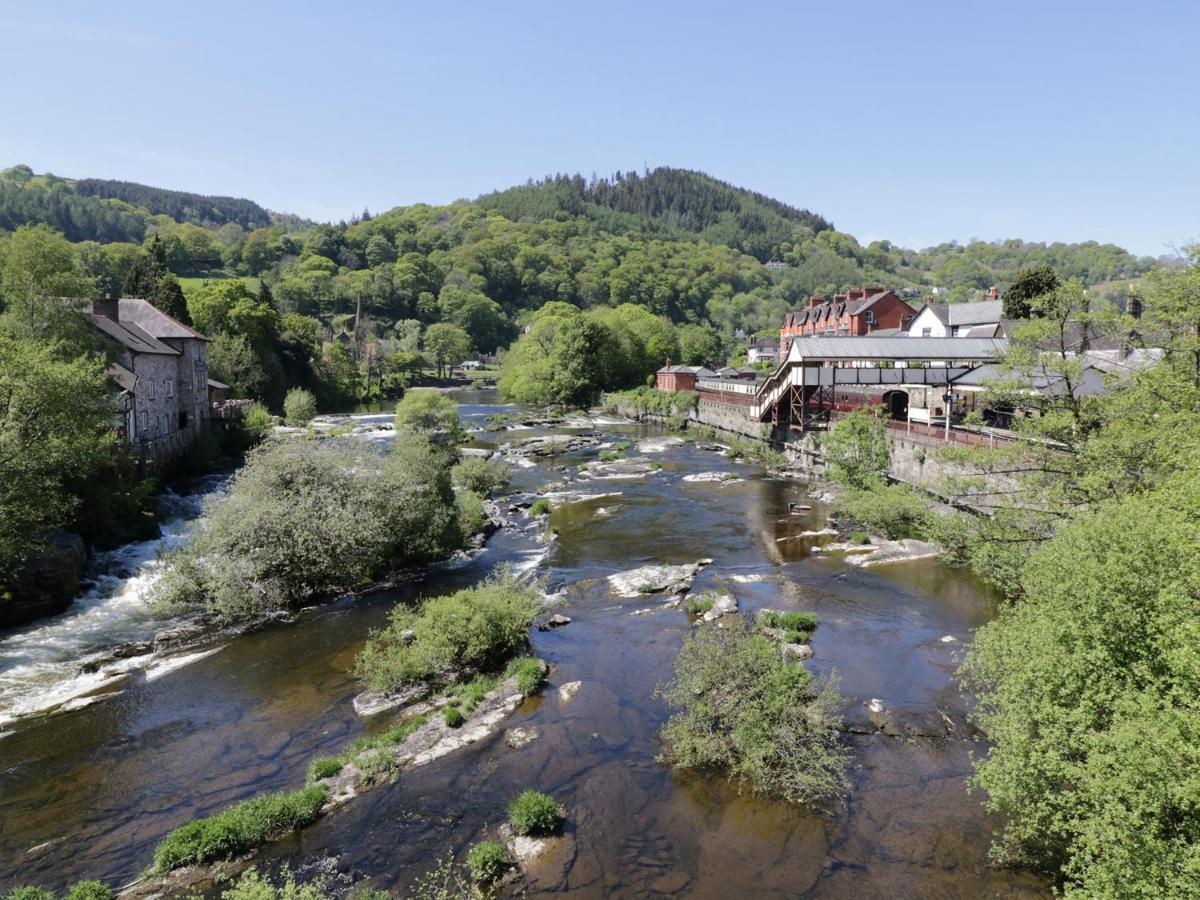 Villa Westoe Hideaway à Llangollen Extérieur photo